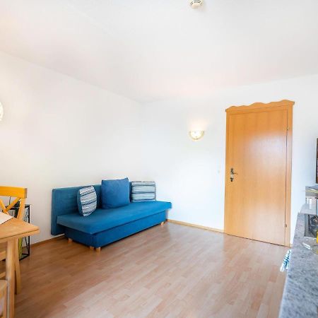Ideal Apartment In Stubaital With Balcony ノイシュティフト・イム・シュトゥーバイタール エクステリア 写真