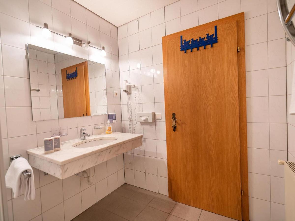 Ideal Apartment In Stubaital With Balcony ノイシュティフト・イム・シュトゥーバイタール エクステリア 写真