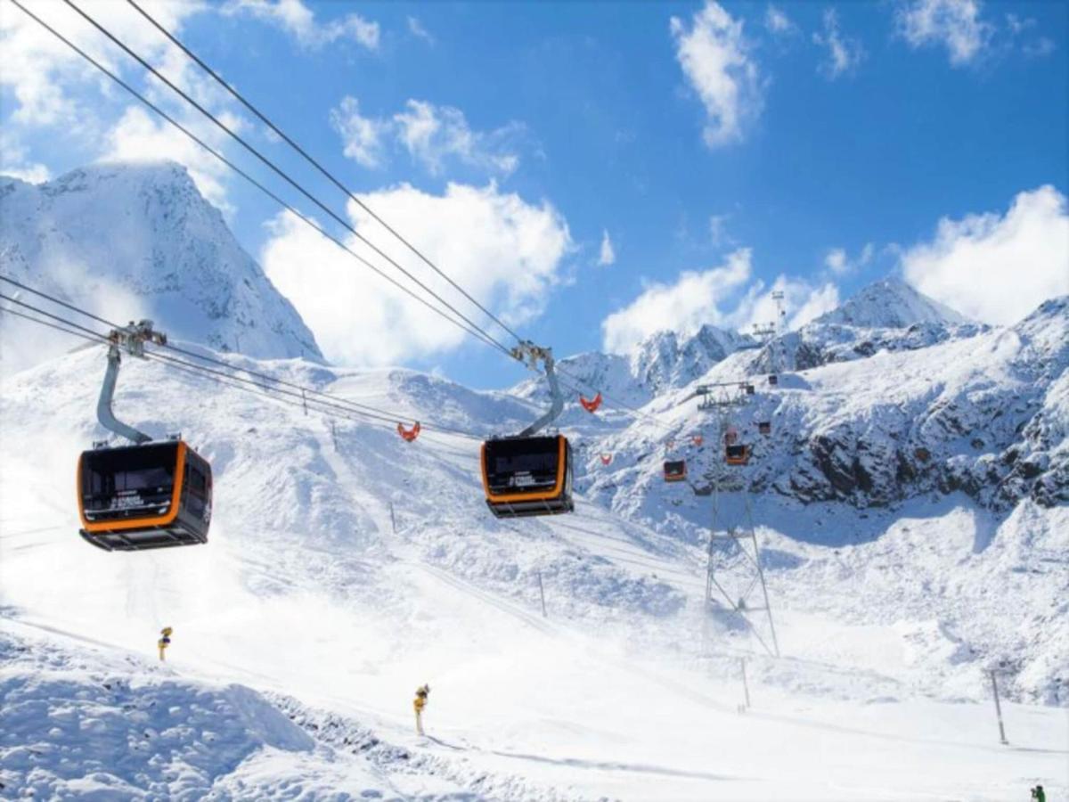Ideal Apartment In Stubaital With Balcony ノイシュティフト・イム・シュトゥーバイタール エクステリア 写真