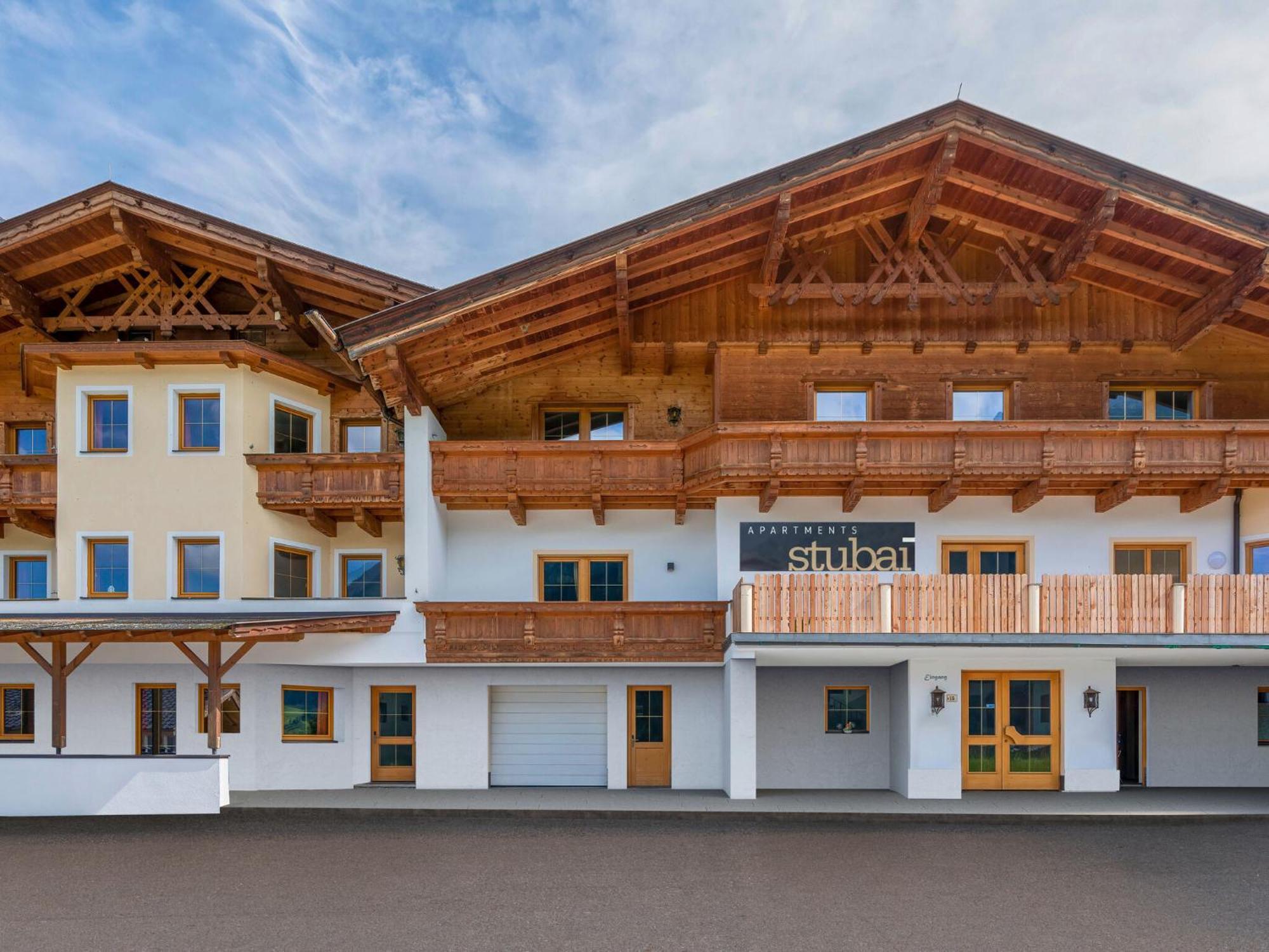 Ideal Apartment In Stubaital With Balcony ノイシュティフト・イム・シュトゥーバイタール エクステリア 写真